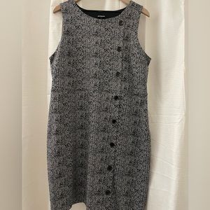 Express PRINTED BUTTON FRONT JACQUARD SHEATH DRESS
